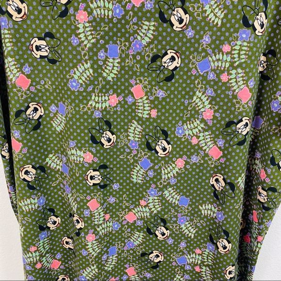 5 for $20 Lularoe Minnie Mouse Irma Shirt Size XS - Picture 4 of 5